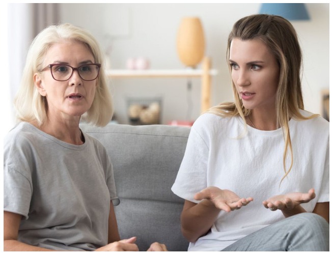 – Nem akarod elvinni a gyerekeket? – kérdezte Zinaida arrogáns hangon. – Miért, téged ez zavar? – válaszolta Catia idegesen.